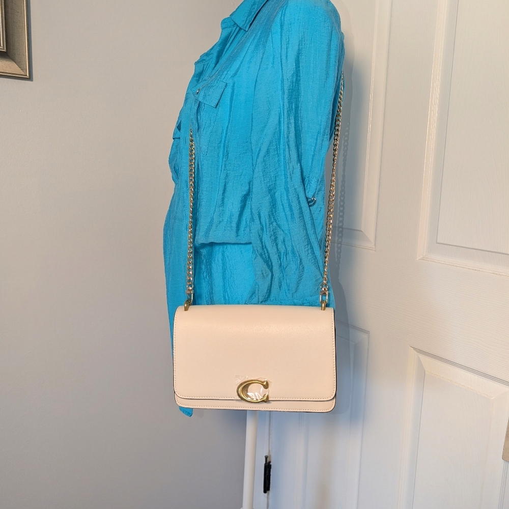 Coach Bandit Ivory and Gold Shoulder Bag - Picture 2 of 13
